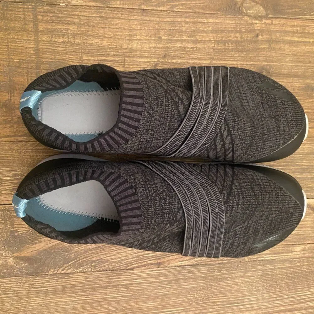 Altra women’s dyani
